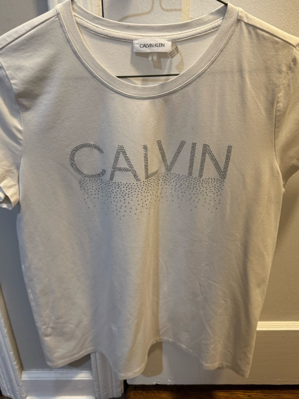 NWOT Calvin Klein Women’s White Silver Sparkle Crystal Logo Tee sparkle